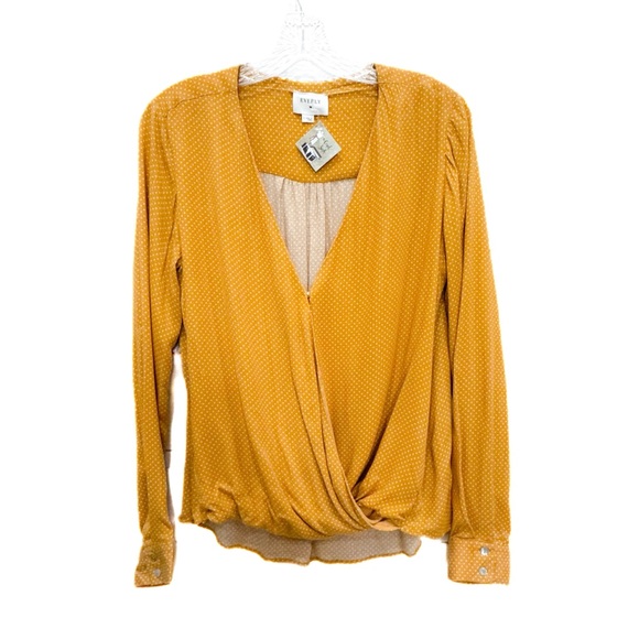 NWT Everly mustard faux wrap top ❤️ - Picture 2 of 8